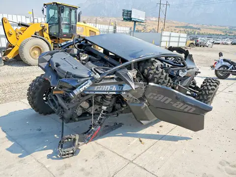 3JBVXAV46MK000511 — 2021 Can-Am Maverick X3, фото 4 с аукциона Аукцион 24.09.2026, Повреждения со всех сторон