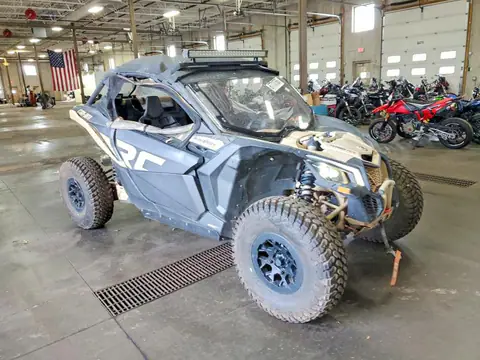 3JBVPAV40PE000734 — 2023 Can-Am Maverick X3, Повреждения снизу (Undercarriage), фото до ремонта