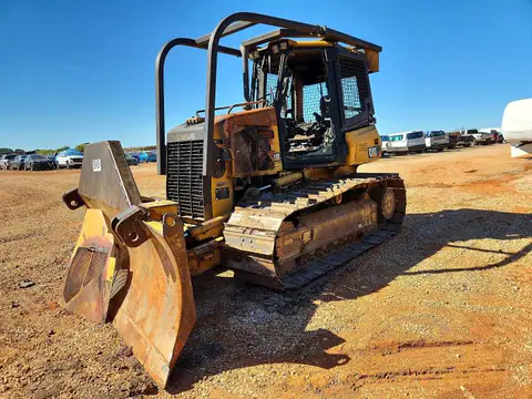 CAT00D5KEYYY00614 — 2008 Caterpillar D5K, фото 2 с аукциона Аукцион 07.10.2026, Пожар двигателя