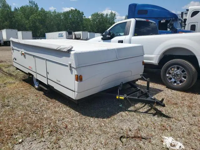 4CE692G1X37232458 Coleman POP UP 2003 — повреждение Мелкие вмятины и царапины, фото до ремонта
