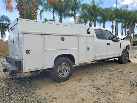 2022 FORD F350 VIN 1FD8X3E64NEE94642 фото 3