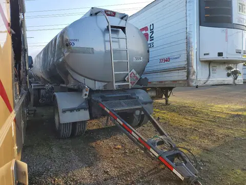 5HTPA3320S7175915 — 2025 Heil Tanker, Боковая часть (Side), фото до ремонта