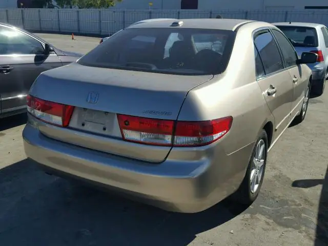 1HGCM66504A054813 — 2004 Honda Accord, фото 4 с аукциона Аукцион 14.12.2017, Мелкие вмятины и царапины