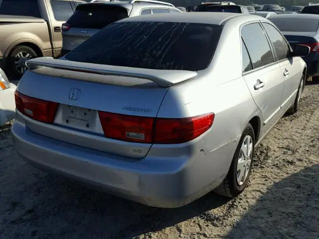 3HGCM56495G708681 — 2005 Honda Accord, фото 4 с аукциона Аукцион 14.12.2017, Подтопление