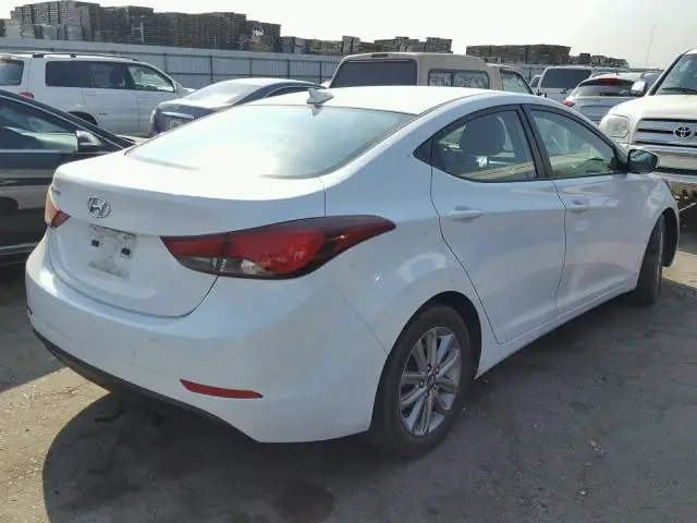 5NPDH4AE2GH703267 — 2016 Hyundai Elantra, фото 4 с аукциона Аукцион 22.03.2018, Мелкие вмятины и царапины
