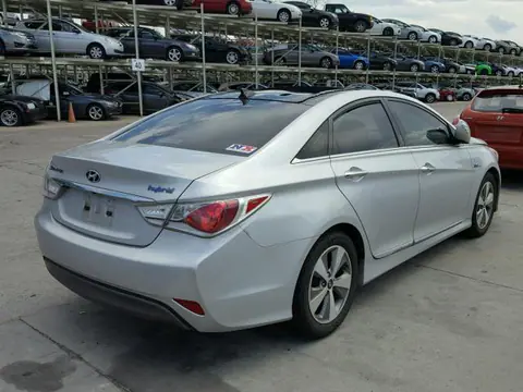 2012 HYUNDAI SONATA HYB VIN KMHEC4A43CA028326 фото 4