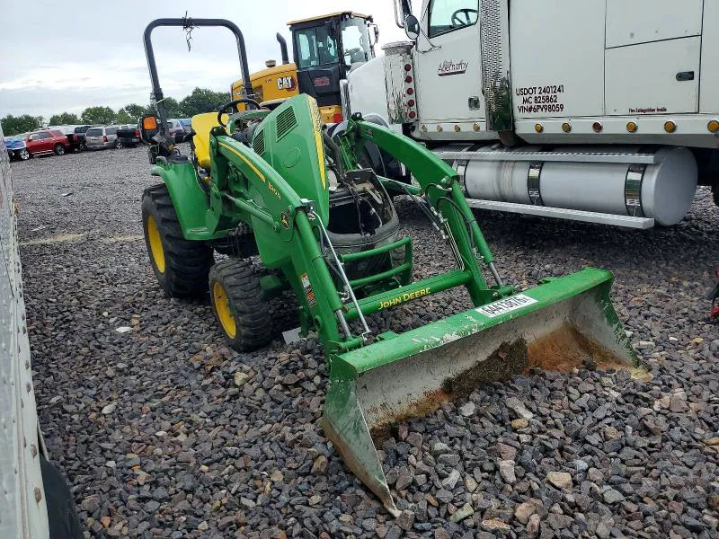 2022 JOHN DEERE 3039R VIN 1LV3039RPNN107602 фото 1