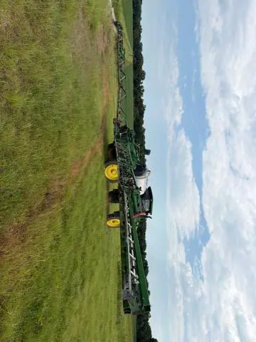 1N04038RCJ0184970 — 2018 John Deere R4038, Задняя часть (Rear End), фото до ремонта