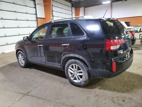2014 KIA SORENTO LX VIN 5XYKTCA65EG424604 фото 2