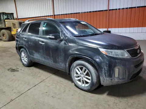 2014 KIA SORENTO LX VIN 5XYKTCA65EG424604 фото 4