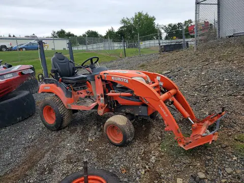 BX237050752 — 2017 Kubota Unknown, Задняя часть (Rear End), фото до ремонта