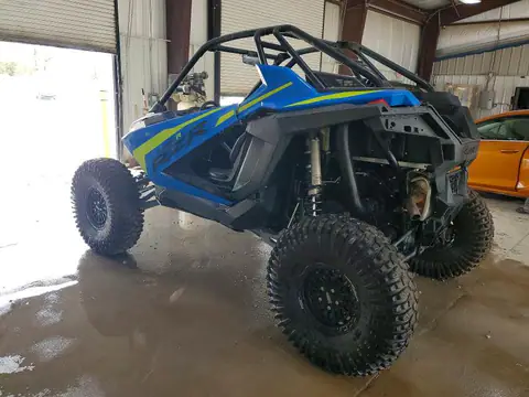 3NSGAK921NG386456 — 2022 Polaris RZR Turbo, фото 3 с аукциона Аукцион 15.10.2026, Повреждения снизу