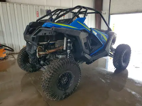 3NSGAK921NG386456 — 2022 Polaris RZR Turbo, фото 4 с аукциона Аукцион 15.10.2026, Повреждения снизу
