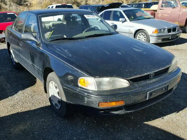 JT2SK11E2S0330706 Toyota Camry DX 1995 — повреждение Мелкие вмятины и царапины, фото до ремонта