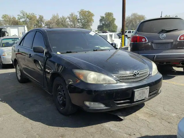 JTDBF32K220084509 Toyota Camry 2002 — повреждение Механические повреждения, фото до ремонта
