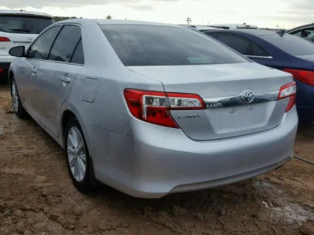 4T4BF1FK1CR266244 — 2012 Toyota Camry, фото 3 с аукциона Аукцион 14.12.2017, Подтопление