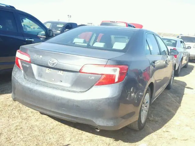 4T4BF1FK5CR258387 — 2012 Toyota Camry, фото 4 с аукциона Аукцион 14.12.2017, Подтопление