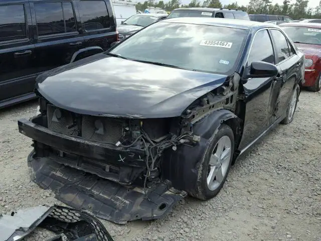 4T1BF1FK9DU295437 — 2013 Toyota Camry, фото 2 с аукциона Аукцион 18.01.2018, Повреждения со всех сторон