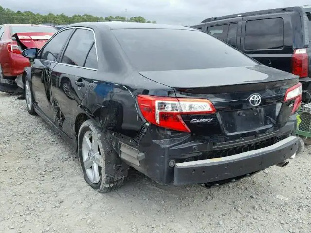 4T1BF1FK9DU295437 — 2013 Toyota Camry, фото 3 с аукциона Аукцион 18.01.2018, Повреждения со всех сторон