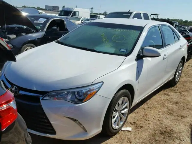 4T4BF1FK9FR478605 — 2015 Toyota Camry, фото 2 с аукциона Аукцион 14.12.2017, Подтопление