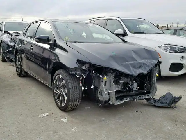JTNKARJE4JJ565850 — 2018 Toyota Corolla IM, Передняя часть (Front End), фото до ремонта