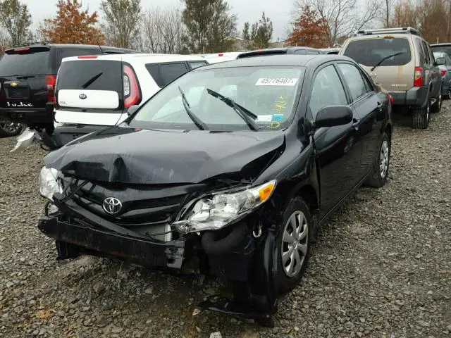 2T1BU4EE6CC853747 — 2012 Toyota Corolla, фото 2 с аукциона Аукцион 08.01.2018, Передняя часть