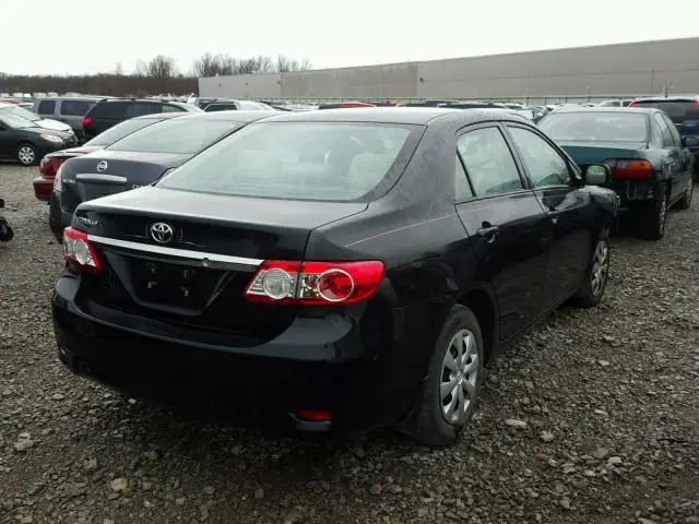 2T1BU4EE6CC853747 — 2012 Toyota Corolla, фото 4 с аукциона Аукцион 08.01.2018, Передняя часть
