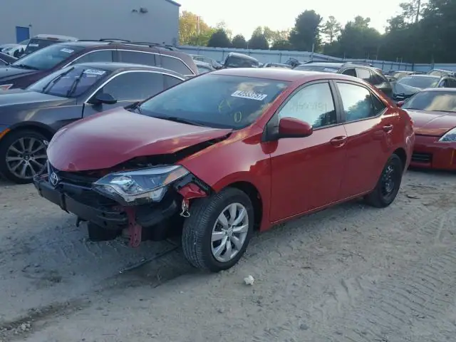 2T1BURHE2FC397677 — 2015 Toyota Corolla, фото 2 с аукциона Аукцион 18.12.2017, Передняя часть