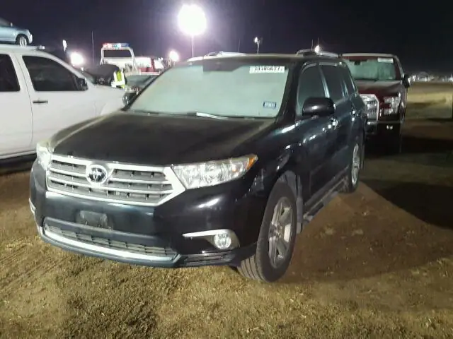 5TDYK3EH1CS083243 — 2012 Toyota Highlander, фото 2 с аукциона Аукцион 18.12.2017, Подтопление