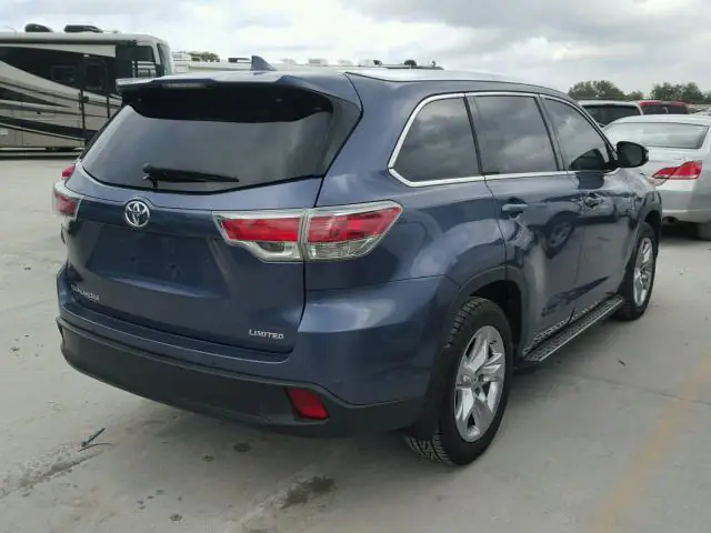 5TDYKRFH2FS042335 — 2015 Toyota Highlander, фото 4 с аукциона Аукцион 09.02.2018, Подтопление
