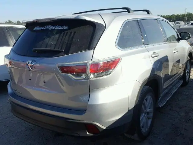 5TDZKRFH2GS146068 — 2016 Toyota Highlander, фото 4 с аукциона Аукцион 19.01.2018, Подтопление