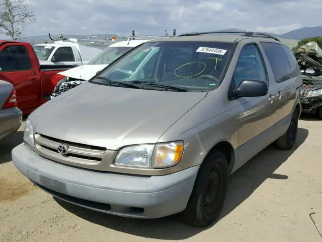4T3ZF13C6YU172736 — 2000 Toyota Sienna, фото 2 с аукциона Аукцион 15.05.2018, Механические повреждения