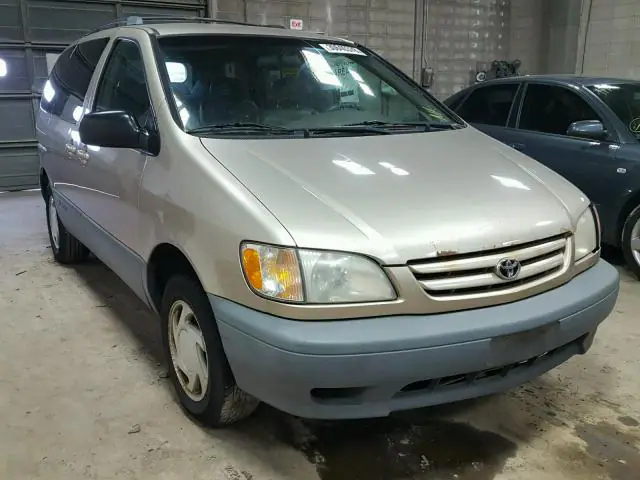 4T3ZF13C91U344313 Toyota Sienna 2001 — повреждение Передняя часть, фото до ремонта