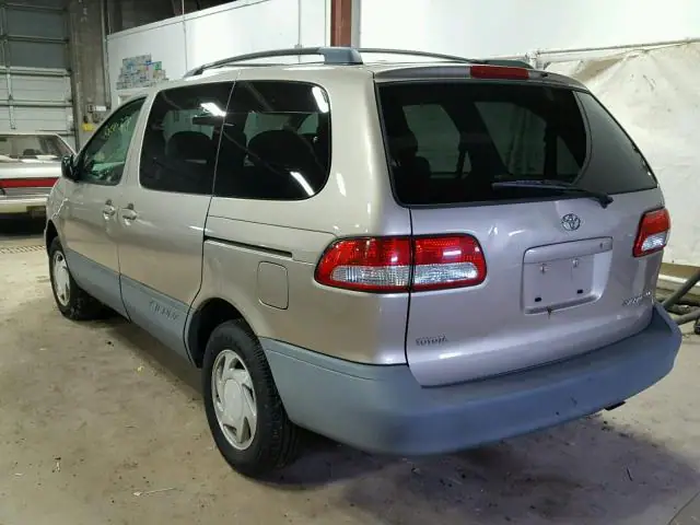 4T3ZF13C91U344313 — 2001 Toyota Sienna, фото 3 с аукциона Аукцион 03.05.2018, Передняя часть