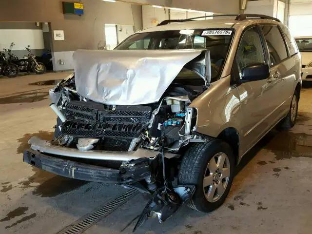 5TDZA23C84S110299 — 2004 Toyota Sienna, фото 2 с аукциона Аукцион 04.05.2018, Передняя часть