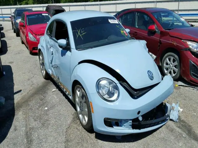 3VWJP7AT7CM605455 — 2012 Volkswagen Beetle, Повреждения со всех сторон (All Over), фото до ремонта
