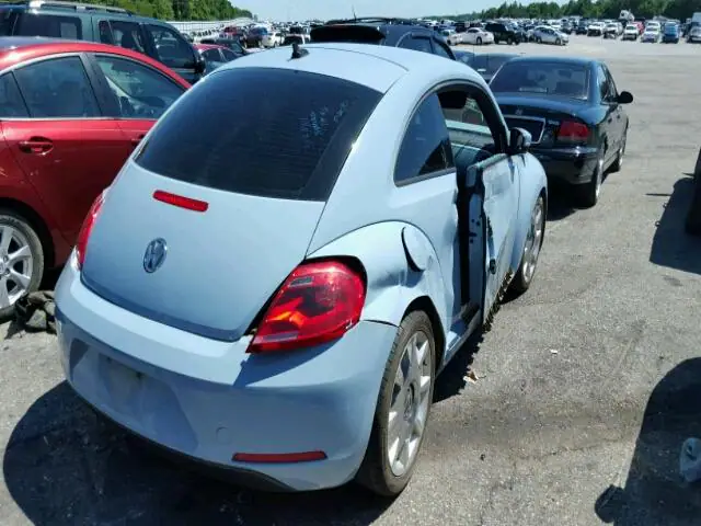 3VWJP7AT7CM605455 — 2012 Volkswagen Beetle, фото 4 с аукциона Аукцион 30.04.2018, Повреждения со всех сторон