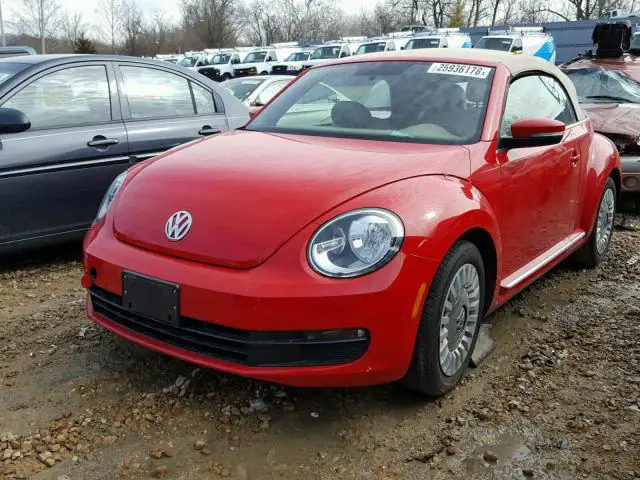 3VW5P7AT8DM800855 — 2013 Volkswagen Beetle, фото 2 с аукциона Аукцион 27.04.2018, Задняя часть
