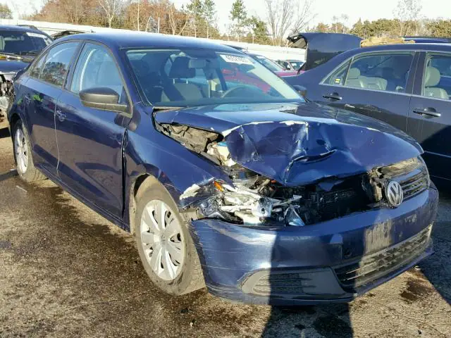 3VW1K7AJ9BM070205 — 2011 Volkswagen Jetta, Передняя часть (Front End), фото до ремонта