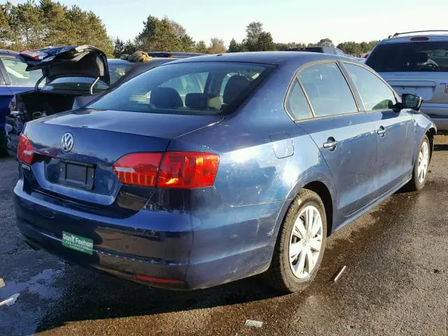 3VW1K7AJ9BM070205 — 2011 Volkswagen Jetta, фото 4 с аукциона Аукцион 06.02.2018, Передняя часть