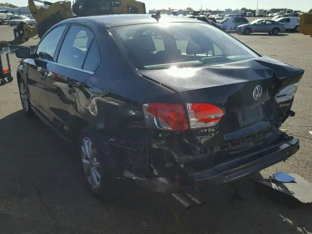 3VWDP7AJ9DM450758 — 2013 Volkswagen Jetta, фото 3 с аукциона Аукцион 13.02.2018, Задняя часть